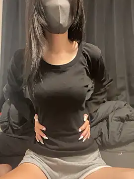 Snapshot of Arisa1_tyan chatting on October 3, 2025, 10:28 am Arisa1 tyan online show from October 3, 2025, 10:28 am