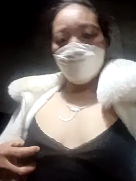 Phuong xxx online show from December 16, 2025, 4:11 pm