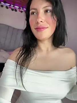 Mia salinass online show from June 2, 2026, 7:14 pm