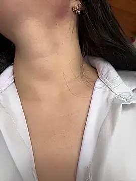 Mia salinass online show from February 18, 2026, 6:04 pm