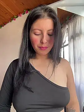 Mia salinass online show from February 6, 2026, 5:09 pm