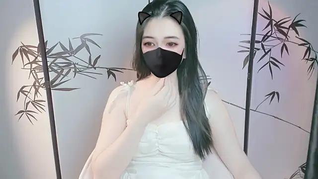 Snapshot of Sparkly_Candy chatting on November 9, 2025, 3:32 am Sparkly Candy online show from November 9, 2025, 3:32 am