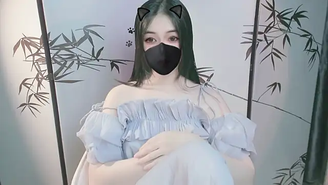 Snapshot of Sparkly_Candy chatting on November 8, 2025, 2:37 am Sparkly Candy online show from November 8, 2025, 2:37 am