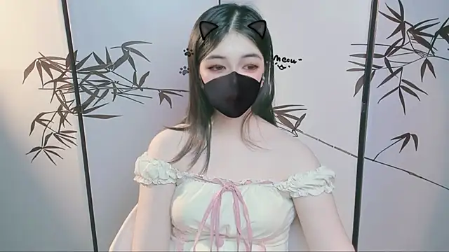 Snapshot of Sparkly_Candy chatting on November 24, 2025, 6:02 am Sparkly Candy online show from November 24, 2025, 6:02 am