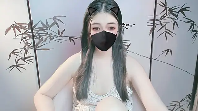 Snapshot of Sparkly_Candy chatting on November 7, 2025, 1:21 am Sparkly Candy online show from November 7, 2025, 1:21 am