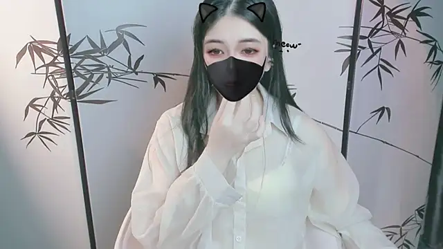 Snapshot of Sparkly_Candy chatting on November 10, 2025, 4:17 am Sparkly Candy online show from November 10, 2025, 4:17 am