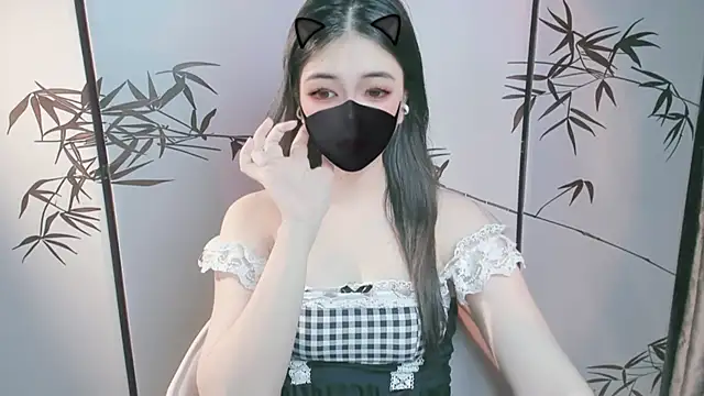 Snapshot of Sparkly_Candy chatting on November 6, 2025, 3:10 am Sparkly Candy online show from November 6, 2025, 3:10 am