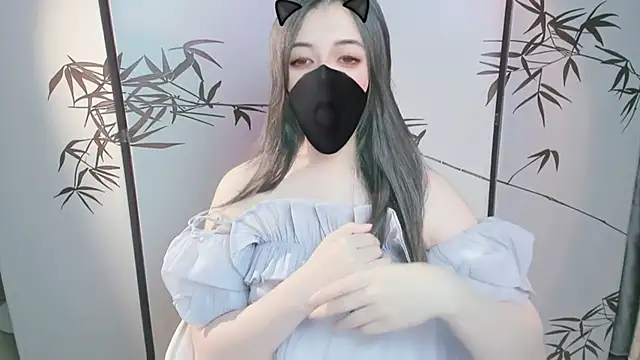 Snapshot of Sparkly_Candy chatting on November 5, 2025, 10:40 am Sparkly Candy online show from November 5, 2025, 10:40 am