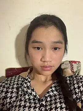 -Lie-06 online show from October 2, 2025, 4:49 am