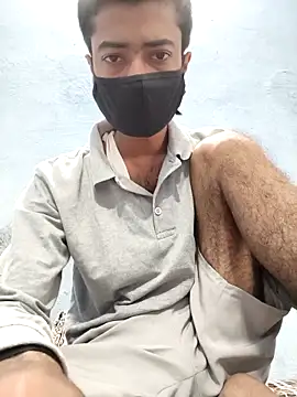 Snapshot of GirlsCrush_ chatting on November 3, 2025, 5:34 am GirlsCrush  online show from November 3, 2025, 5:34 am