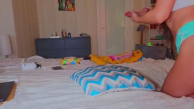 hotgirlzal online show from February 10, 2026, 7:18 am