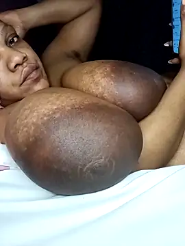 HappygalTheQueen online show from March 12, 2026, 10:36 pm