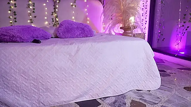 Snapshot of SarahCastro1_ chatting on March 2, 2026, 7:15 am SarahCastro1 online show from March 2, 2026, 7:15 am