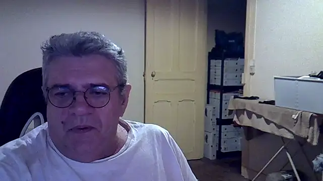 Snapshot of _hippo_ chatting on February 26, 2026, 8:20 pm hippo online show from February 26, 2026, 8:20 pm