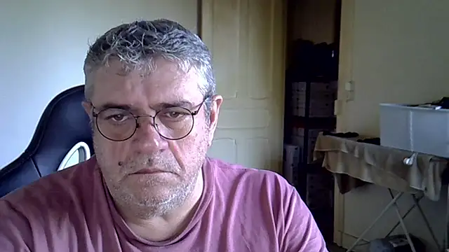 Snapshot of _hippo_ chatting on February 24, 2026, 8:15 am hippo online show from February 24, 2026, 8:15 am