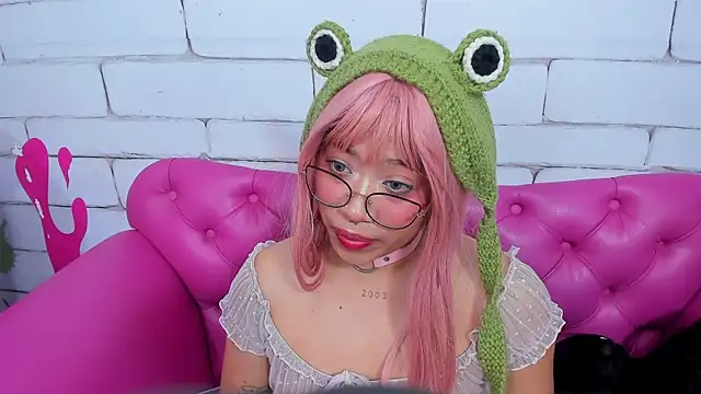 Snapshot of SafiroAgataaa chatting on September 16, 2025, 1:06 am SafiroAgataaa online show from September 16, 2025, 1:06 am