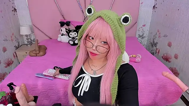 Snapshot of SafiroAgataaa chatting on December 22, 2025, 9:26 pm SafiroAgataaa online show from December 22, 2025, 9:26 pm