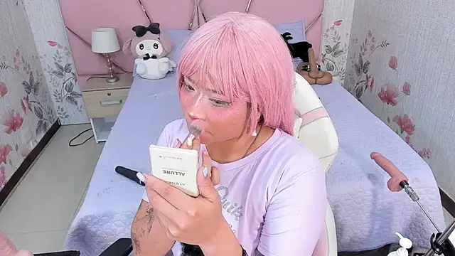 Snapshot of SafiroAgataaa chatting on November 30, 2025, 10:05 am SafiroAgataaa online show from November 30, 2025, 10:05 am