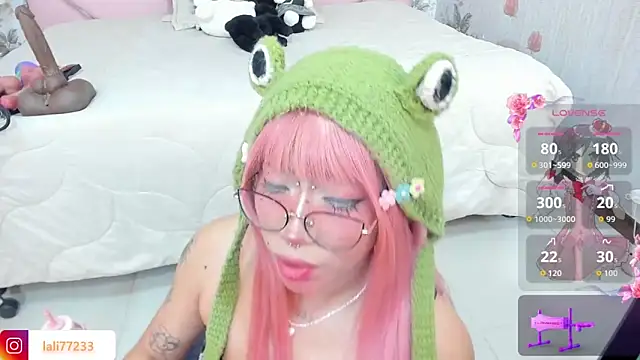 SafiroAgataaa online show from May 19, 2026, 12:48 am