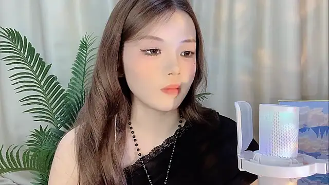 Snapshot of MM-MUMU chatting on September 9, 2025, 2:15 pm MM-MUMU online show from September 9, 2025, 2:15 pm