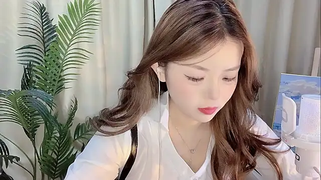 Snapshot of MM-MUMU chatting on September 25, 2025, 11:16 am MM-MUMU online show from September 25, 2025, 11:16 am