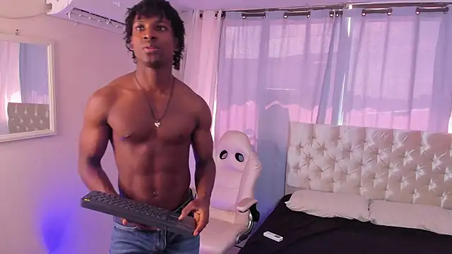 tau montes online show from November 7, 2025, 2:32 pm