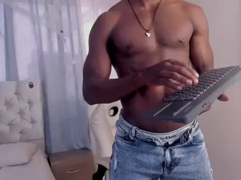 tau montes online show from October 21, 2025, 3:44 pm