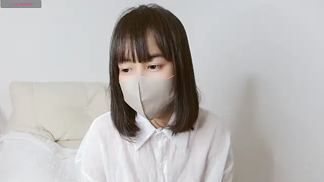 Snapshot of Zinzin_chan chatting on October 21, 2025, 6:02 am Zinzin chan online show from October 21, 2025, 6:02 am