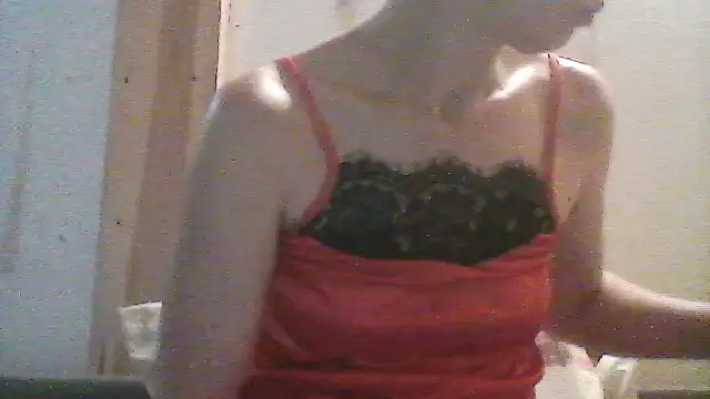 Snapshot of Milana38 chatting on July 9, 2026, 7:35 pm Milana38 online show from July 9, 2026, 7:35 pm