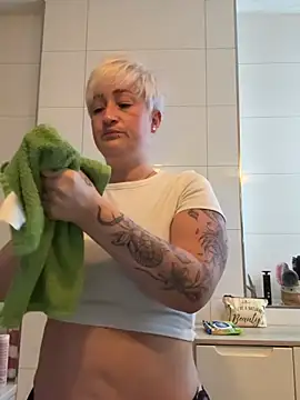 Rozendefotz online show from March 11, 2026, 6:51 am