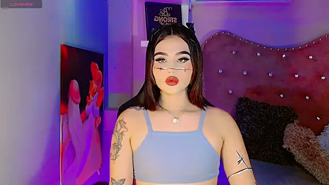 Snapshot of Daphnne_Foxx chatting on September 9, 2025, 12:03 pm Daphnne Foxx online show from September 9, 2025, 12:03 pm