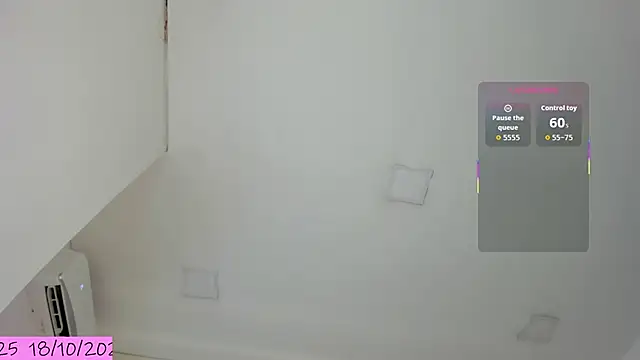 Ariel Versace online show from October 18, 2025, 9:28 pm