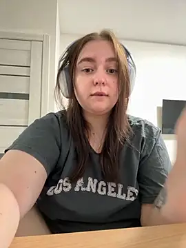 SoniaNovara online show from November 29, 2025, 10:59 am