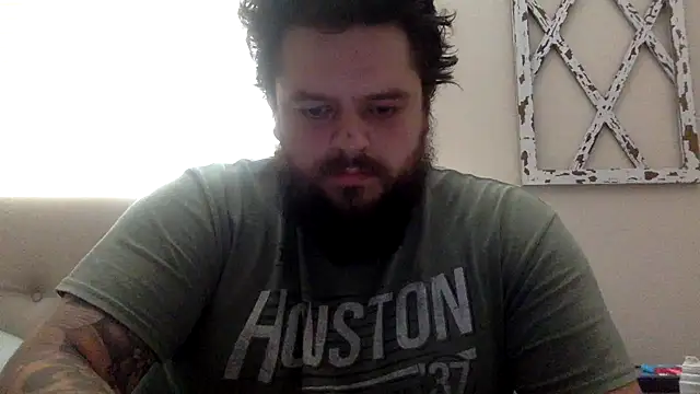 BeginnersLuck111 online show from April 8, 2026, 5:03 pm