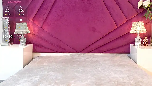 Snapshot of VeraGarnier chatting on February 4, 2026, 7:42 pm VeraGarnier online show from February 4, 2026, 7:42 pm