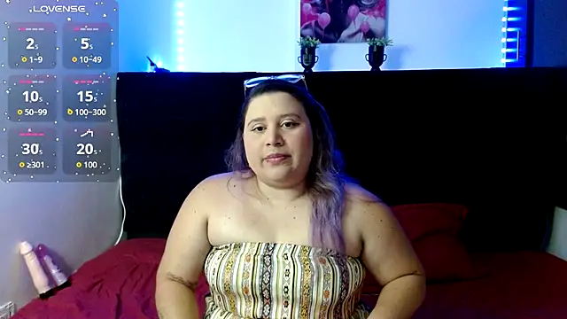 Snapshot of EmmaTower chatting on September 30, 2025, 6:58 pm EmmaTower online show from September 30, 2025, 6:58 pm