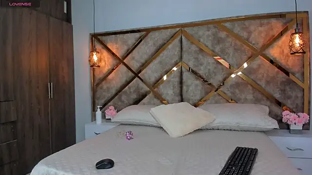 Snapshot of Lucia_jane chatting on May 21, 2026, 8:28 pm Lucia jane online show from May 21, 2026, 8:28 pm