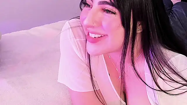 Snapshot of Camila_Matinez_ chatting on March 17, 2026, 1:19 am Camila Matinez online show from March 17, 2026, 1:19 am