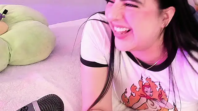 Snapshot of Camila_Matinez_ chatting on March 12, 2026, 1:11 am Camila Matinez online show from March 12, 2026, 1:11 am