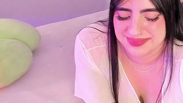 Camila Matinez  online show from April 21, 2026, 12:34 am