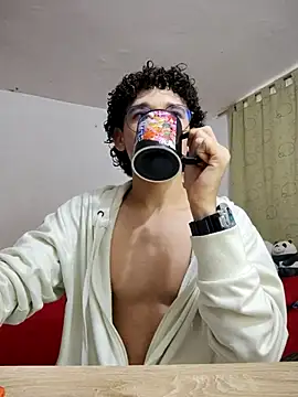 Tom Blues online show from October 7, 2025, 12:28 pm