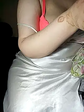 Aomtiz8 online show from April 21, 2026, 3:02 am