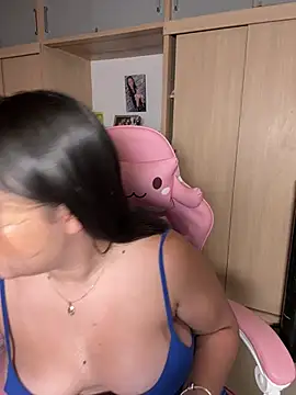 Snapshot of Emiily_Moore1 chatting on February 7, 2026, 2:41 am Emiily Moore1 online show from February 7, 2026, 2:41 am