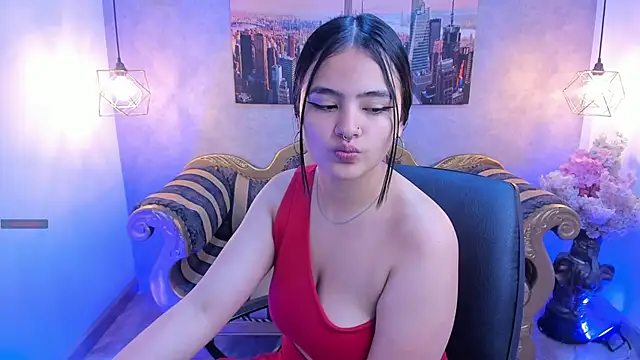 Laura janne online show from September 22, 2025, 1:28 pm