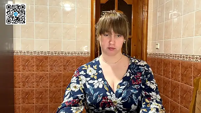 Snapshot of MaroonMoon_ chatting on February 12, 2026, 9:03 pm MaroonMoon online show from February 12, 2026, 9:03 pm