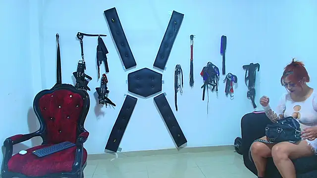 Adonis artemis online show from November 4, 2025, 2:21 pm