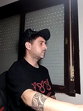 0800cristean online show from November 30, 2025, 10:05 am