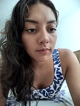 WendySuns  online show from September 29, 2025, 8:03 pm