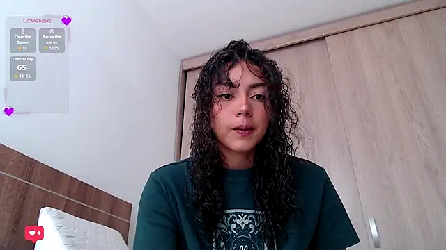 WendySuns  online show from October 22, 2025, 5:56 pm