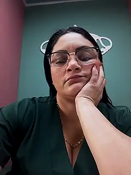 tiffany Johnson1 online show from November 20, 2025, 4:29 pm